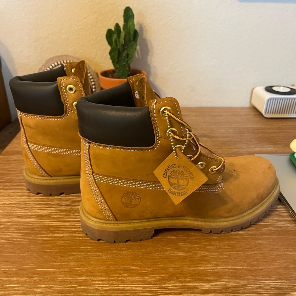 Women’s size 8 1/2 Timberlands